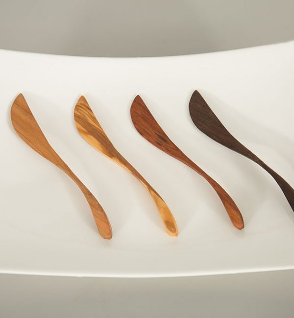 olive wood spreader